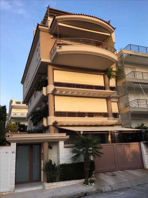 Μονοκατοικία 500τ.μ.  - 3