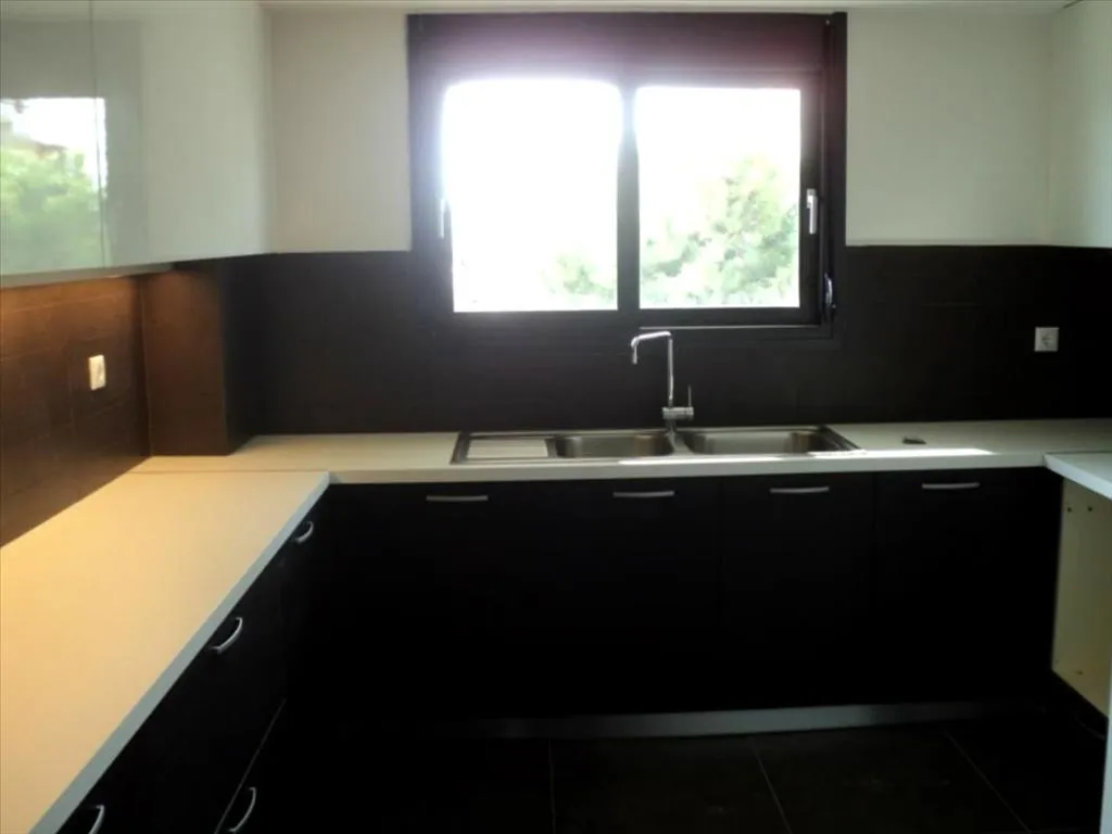 Standalone residential building 700m²  - 5