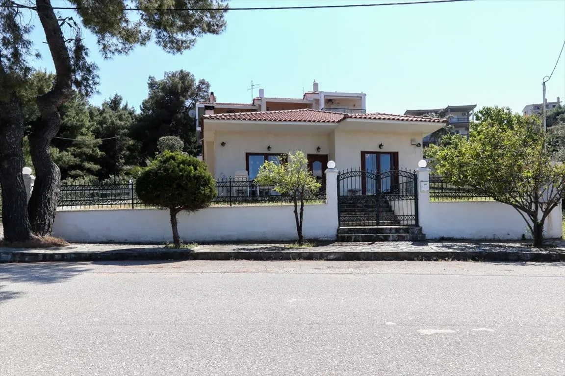 Μονοκατοικία 160τ.μ.  - 2