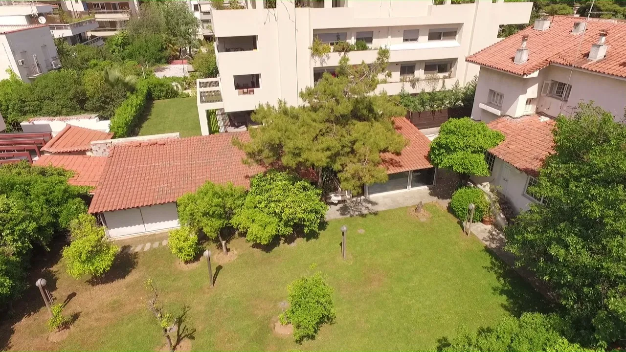 Standalone residential building 550m²  - 2