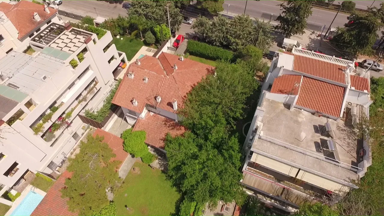 Standalone residential building 550m²  - 3