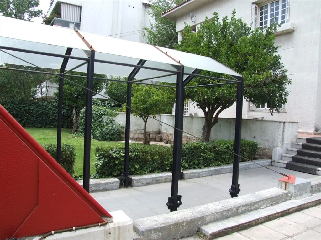 Standalone residential building 550m²  - 4
