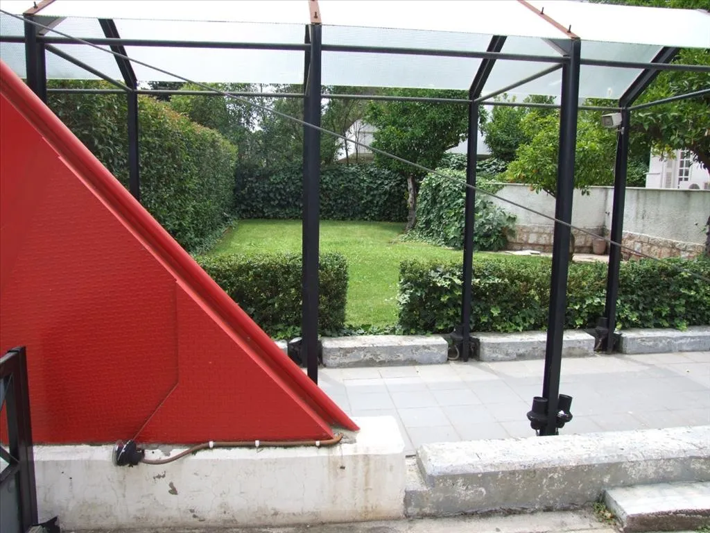 Standalone residential building 550m²  - 5
