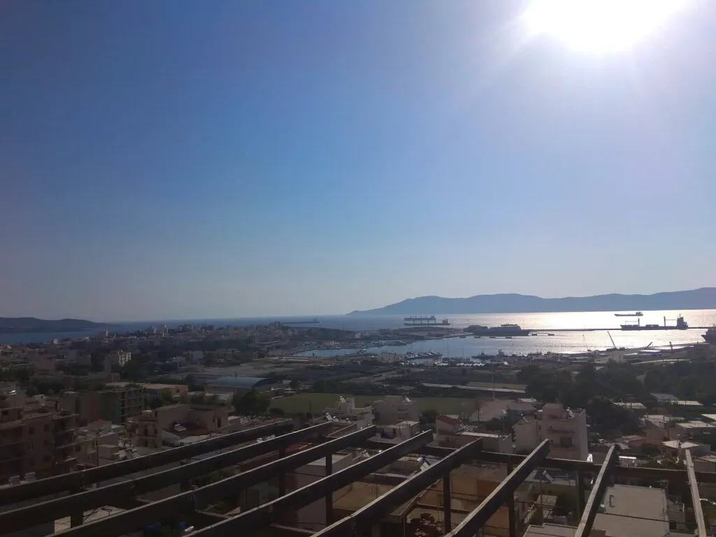 Αυτόνομο κτήριο κατοικιών 2150τ.μ.  - 2