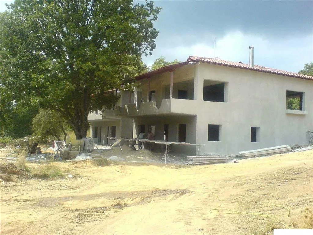 Άλλο.. 580τ.μ.  - 3