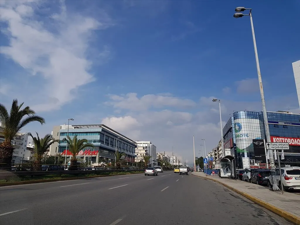 Standalone residential building 1297m²  - 2
