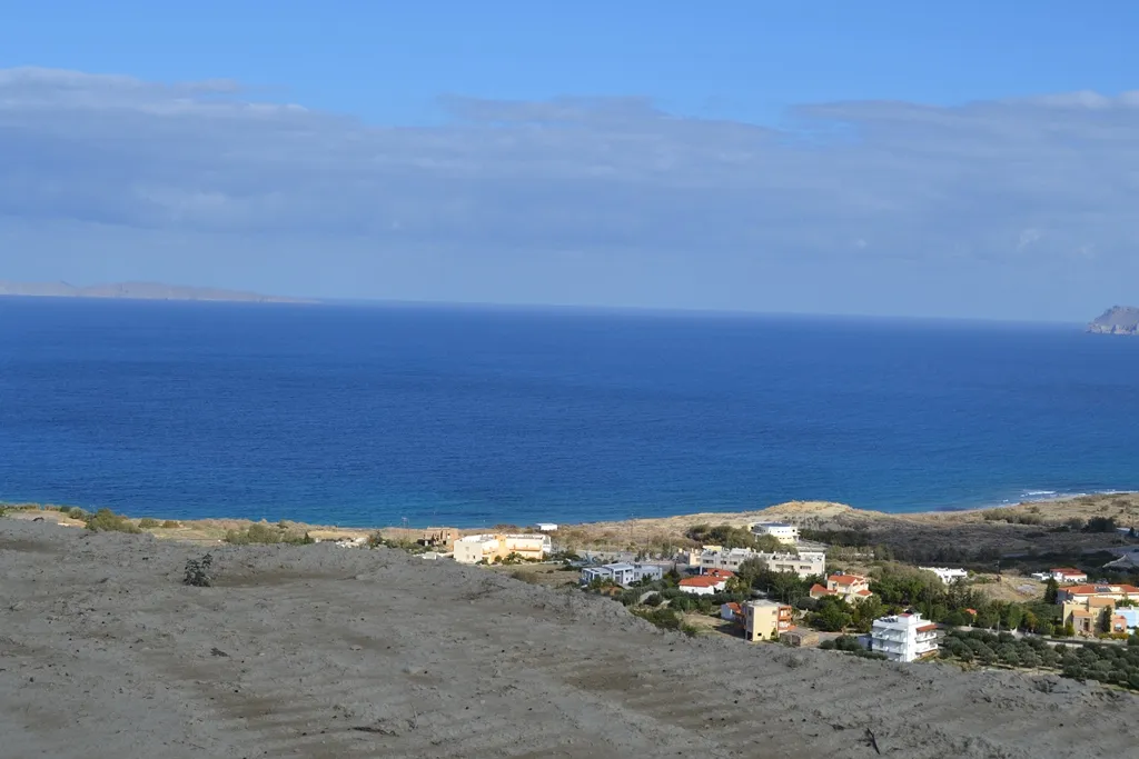 Plot 23000m²  - 3