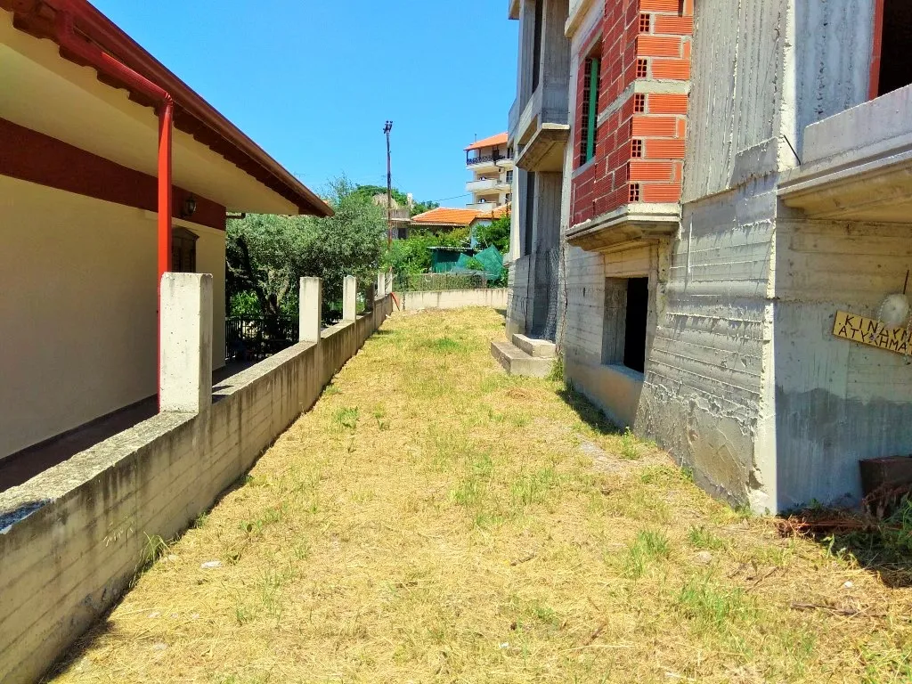 Μονοκατοικία 520τ.μ.  - 3
