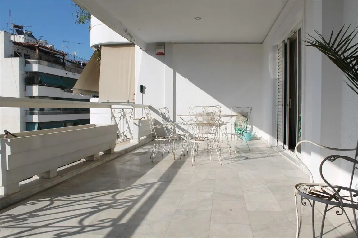 Standalone residential building 560m²  - 2