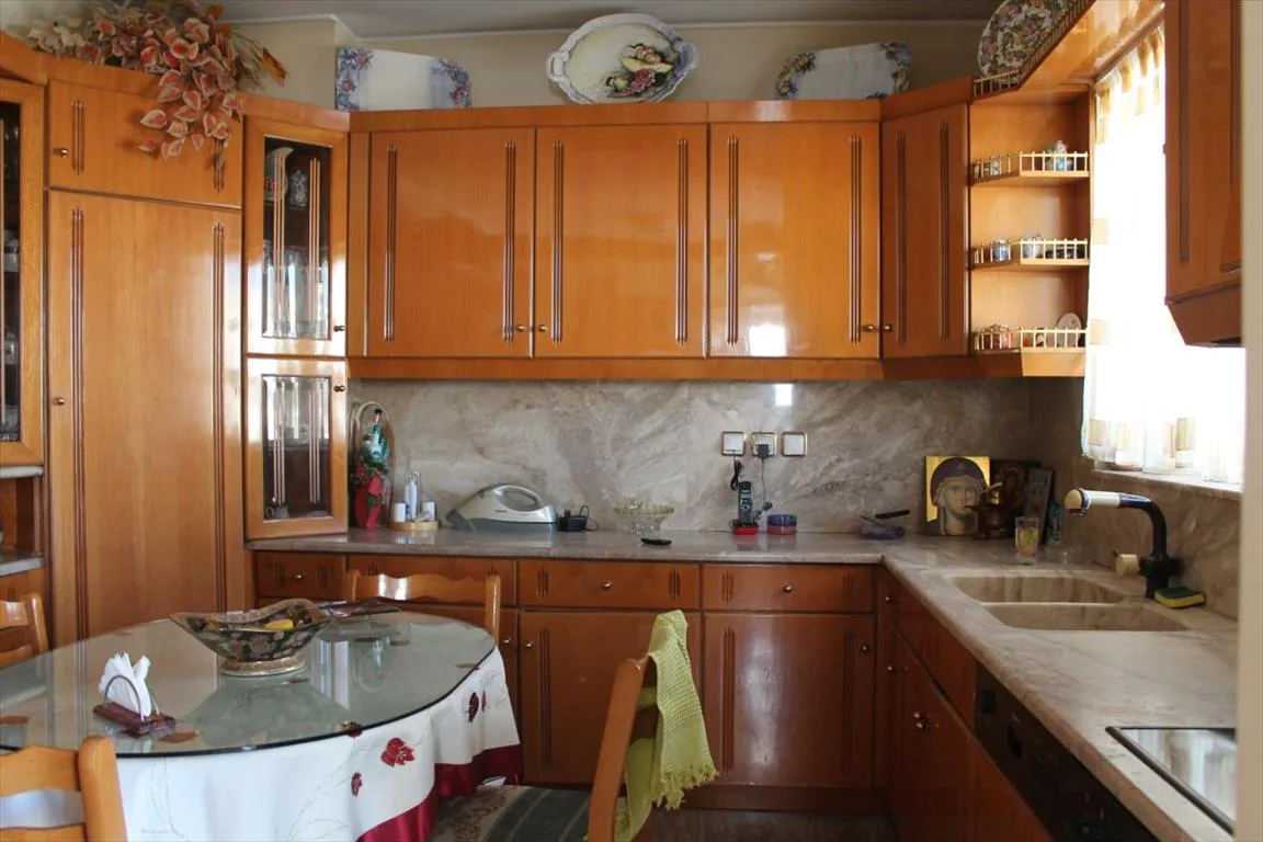 Standalone residential building 560m²  - 5