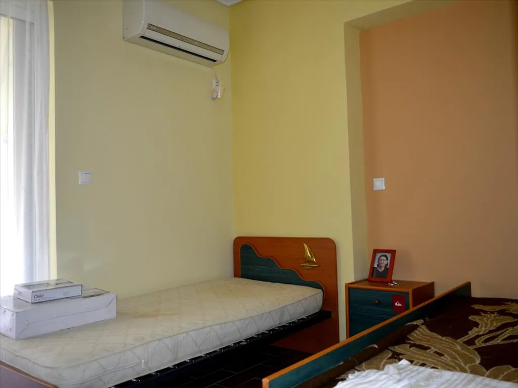 Standalone residential building 300m²  - 4