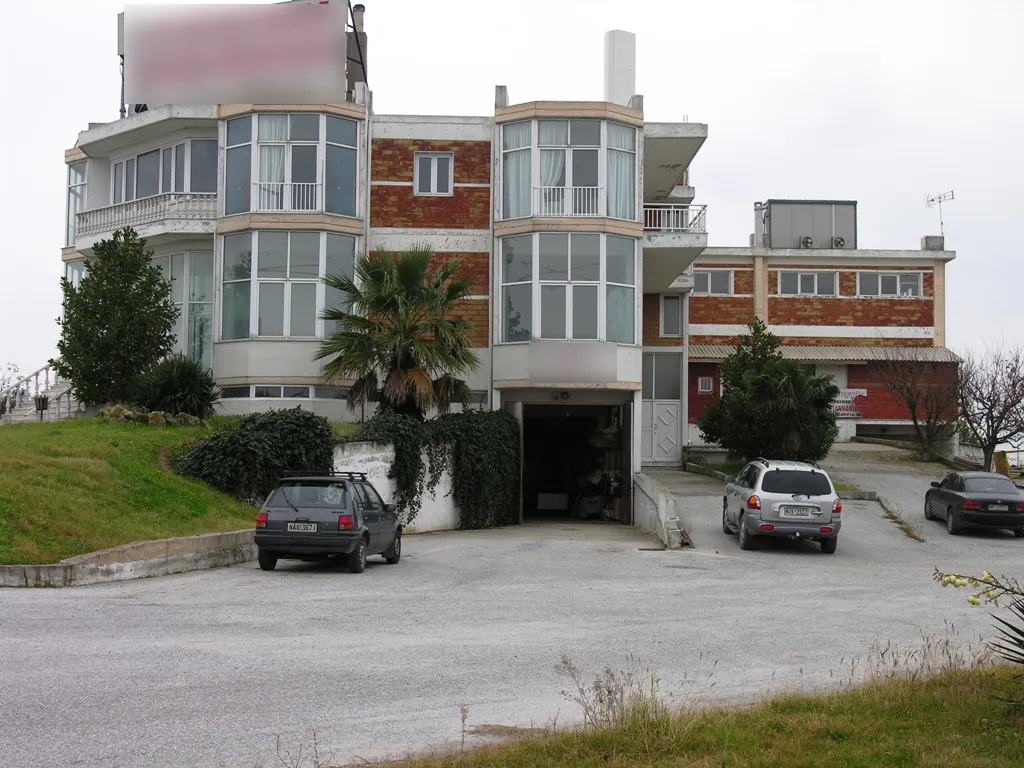 Other .. 3000m²  - 3