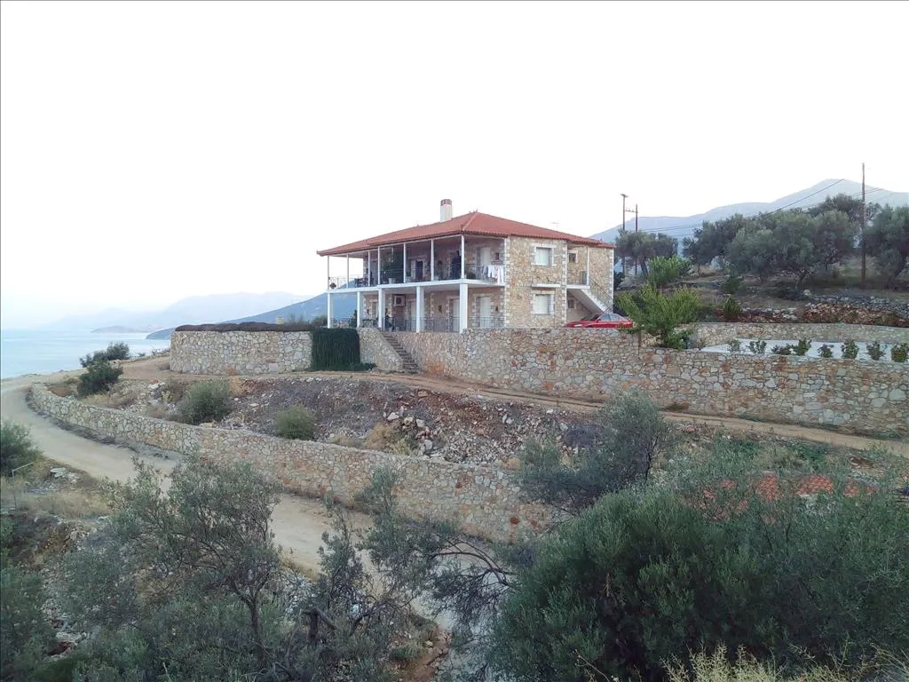 Μονοκατοικία 400τ.μ.  - 5