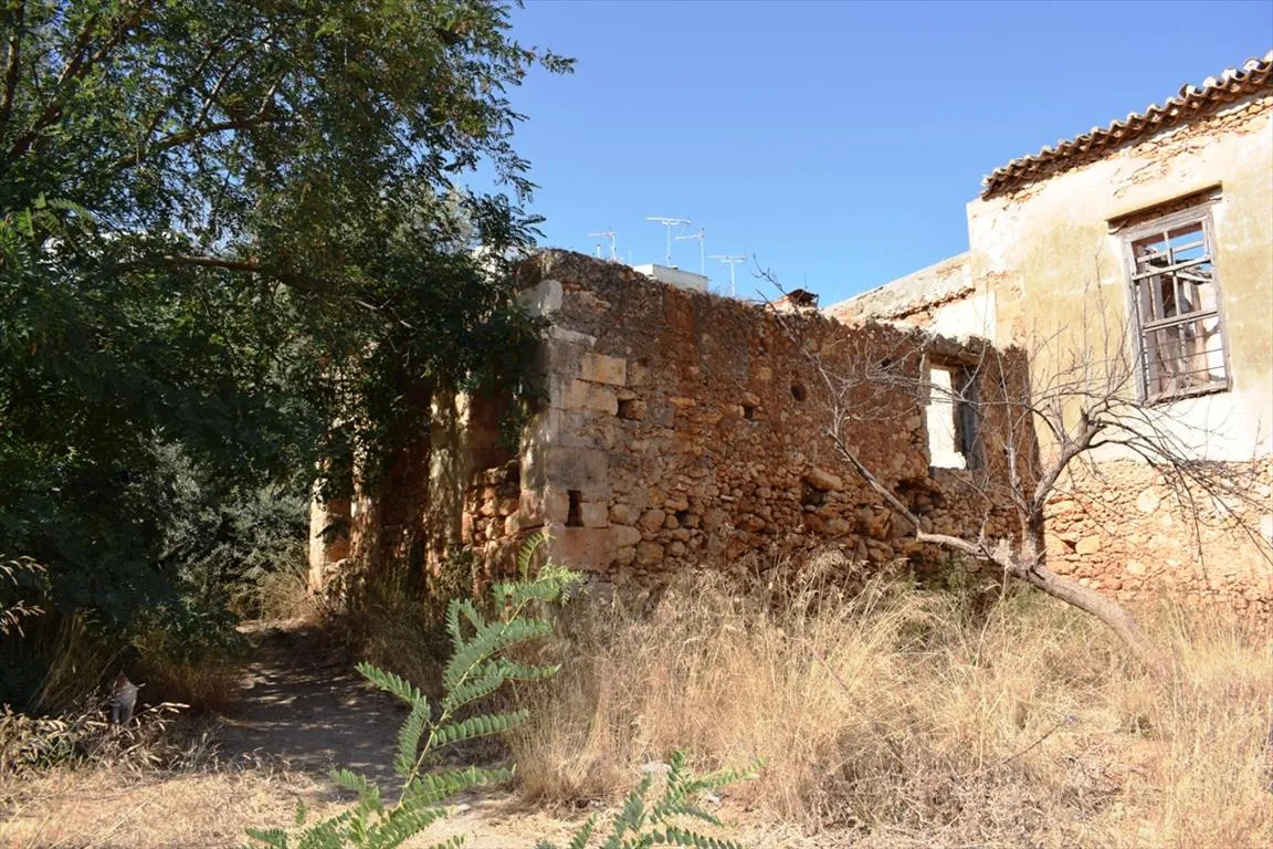 Plot 402m²  - 2