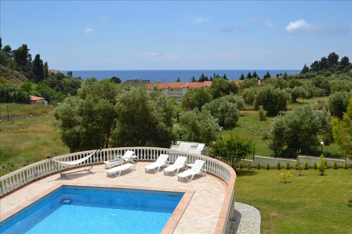 Detached house 1000m²  - 3