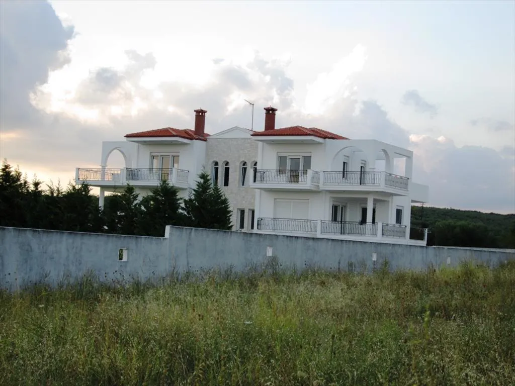 Μονοκατοικία 460τ.μ.  - 3