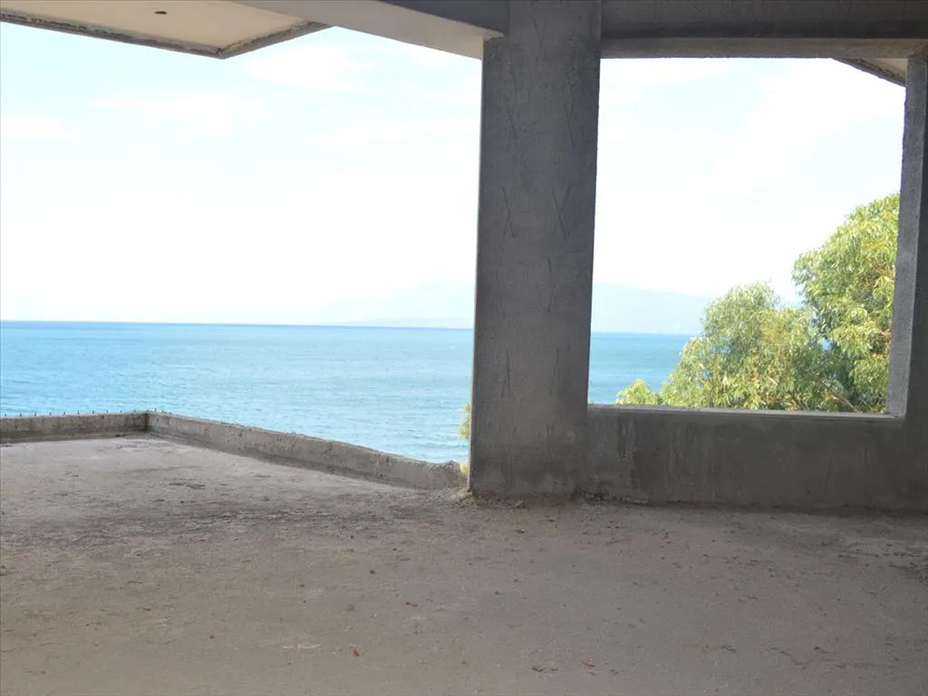 Standalone residential building 470m²  - 2