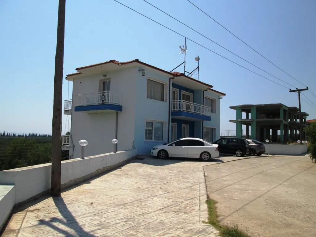 Other .. 300m²  - 4