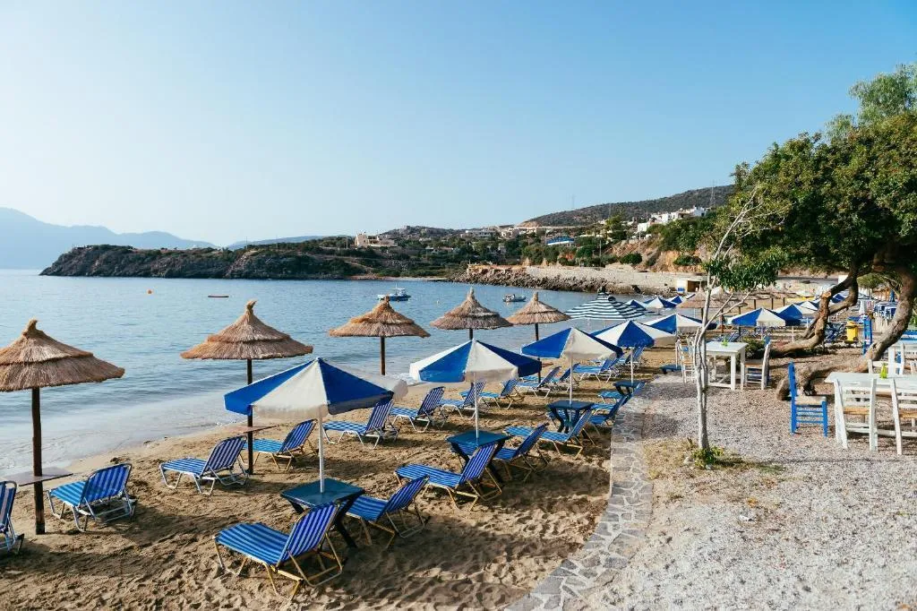 Άλλο.. 1500τ.μ.  - 2
