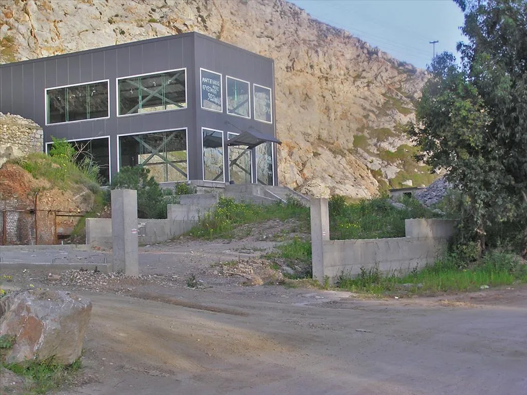 Άλλο.. 570τ.μ.  - 3
