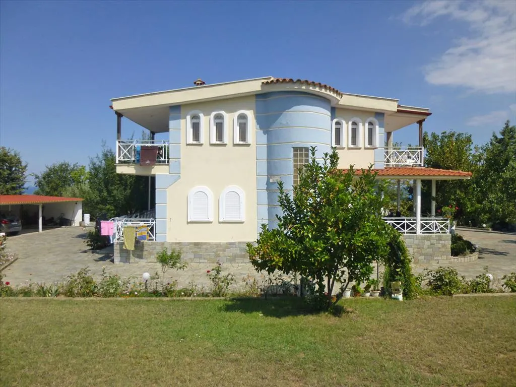 Μονοκατοικία 400τ.μ.  - 3