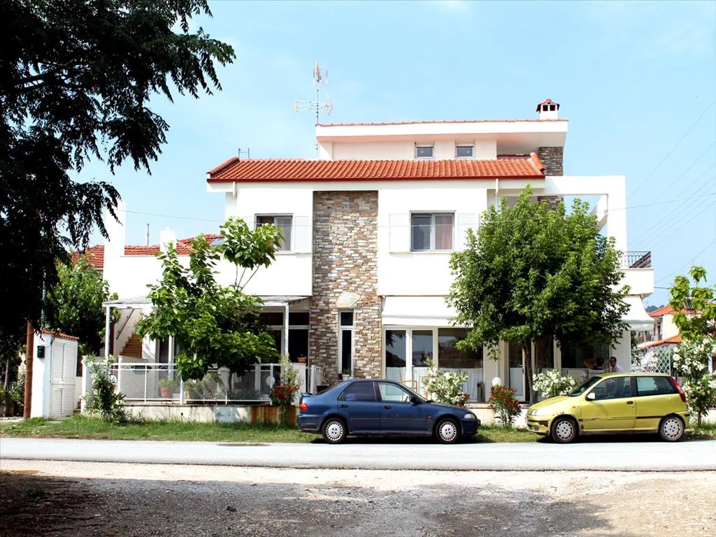 Άλλο.. 225τ.μ.  - 2