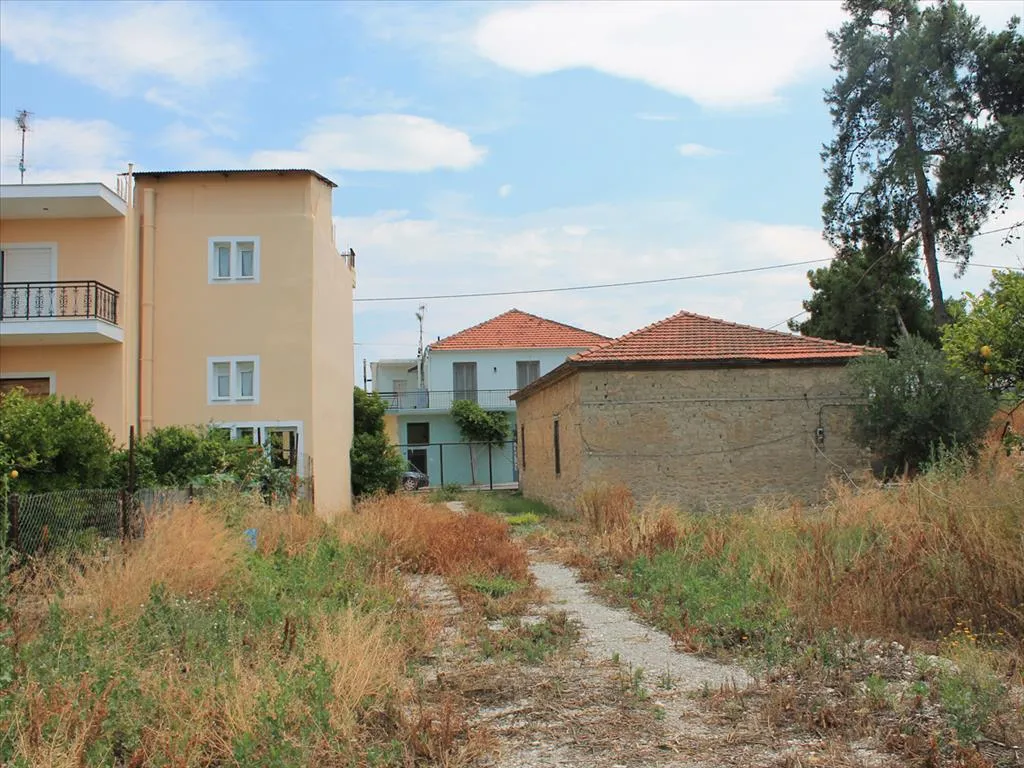 Οικόπεδο 3700τ.μ.  - 2