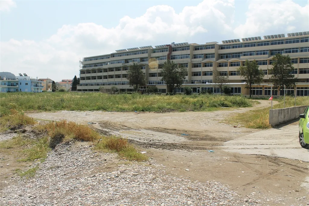 Plot 7800m²  - 3