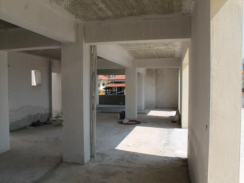 Other .. 70m²  - 3