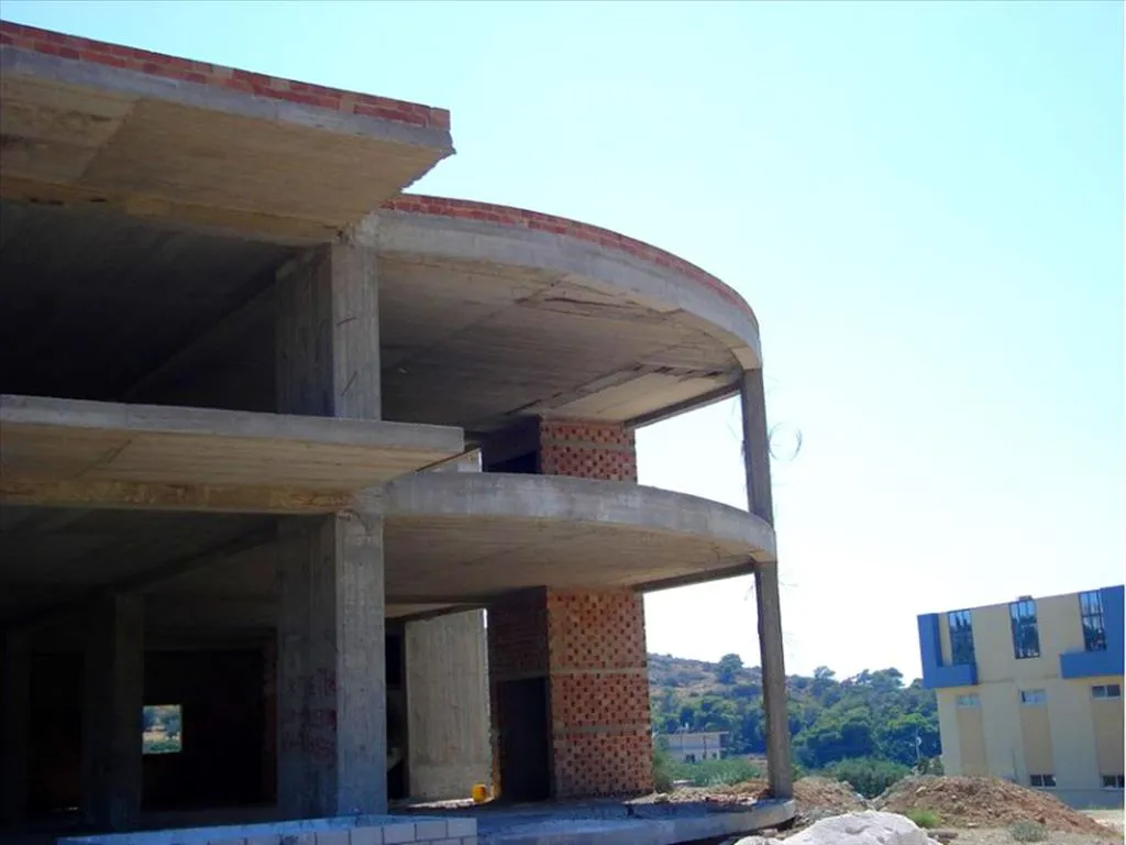 Αυτόνομο κτήριο κατοικιών 1350τ.μ.  - 2