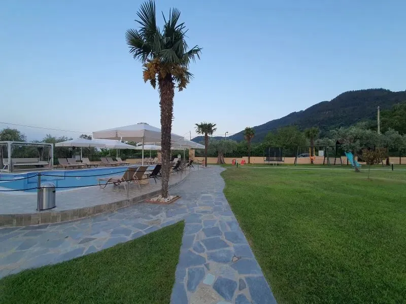 Other .. 837m²  - 5