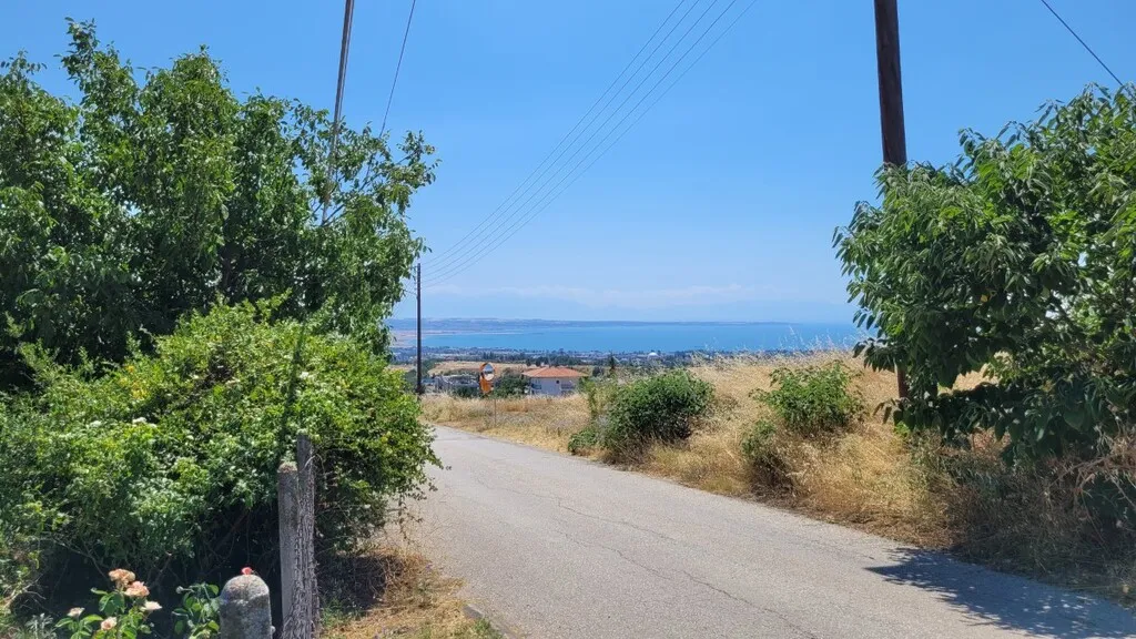 Μονοκατοικία 400τ.μ.  - 2