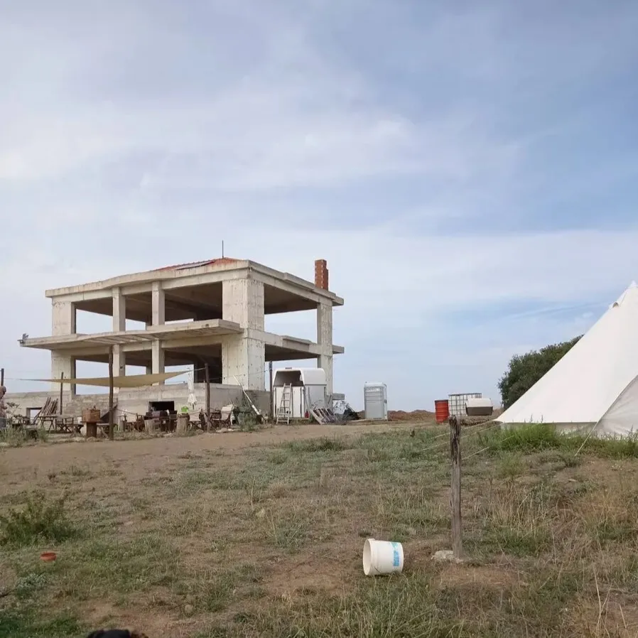 Μονοκατοικία 390τ.μ.  - 3
