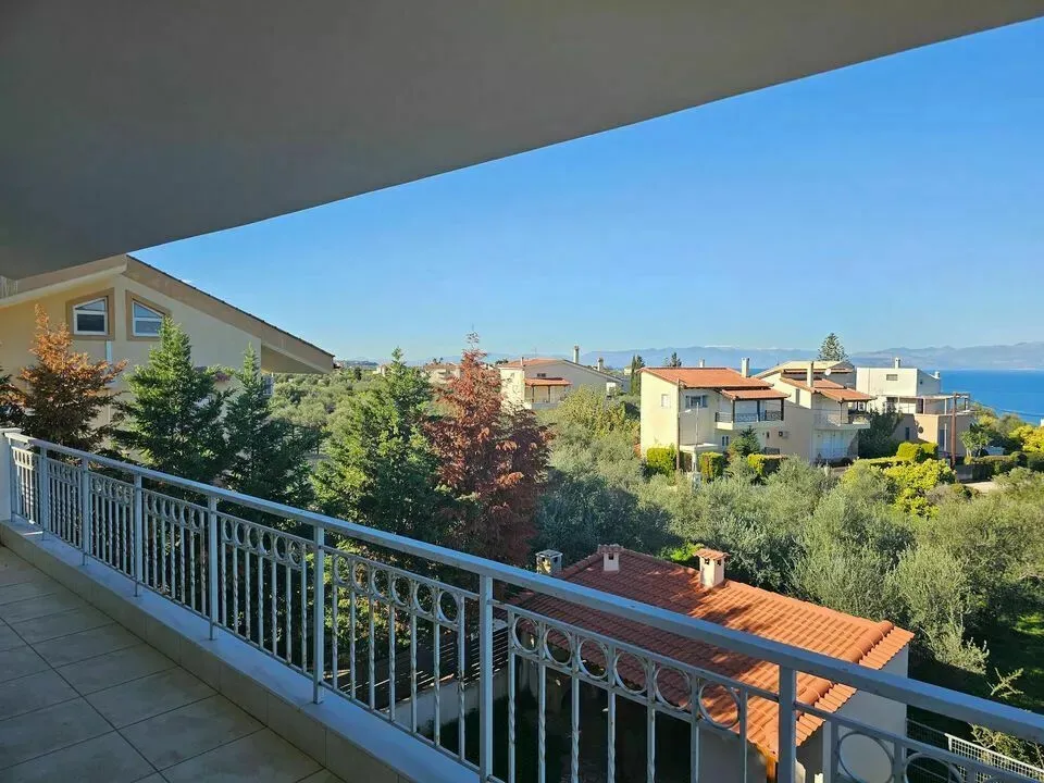 Μεζονέτα 198τ.μ.  - 2