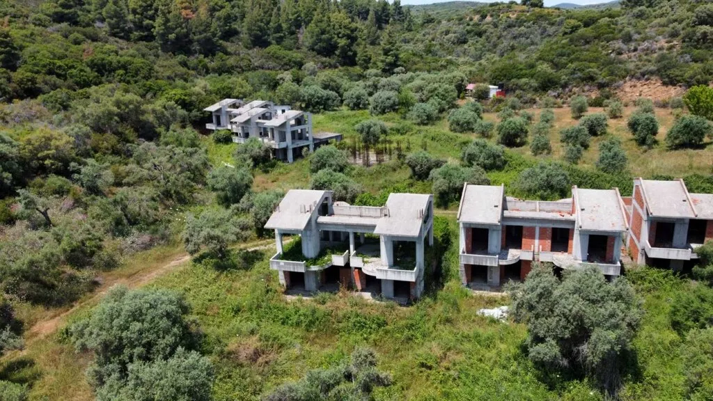 Αυτόνομο κτήριο κατοικιών 347τ.μ.  - 2