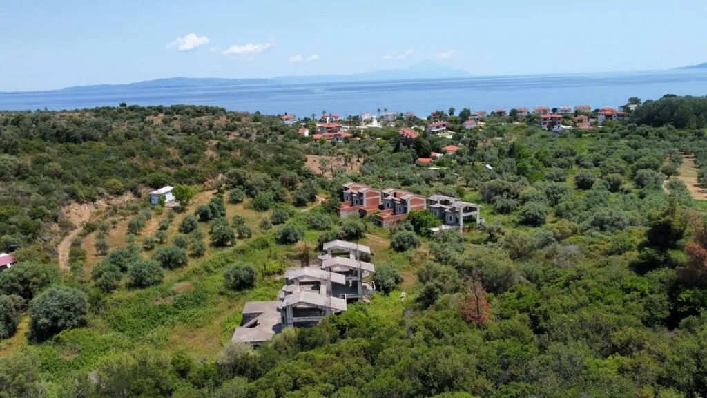 Αυτόνομο κτήριο κατοικιών 347τ.μ.  - 5