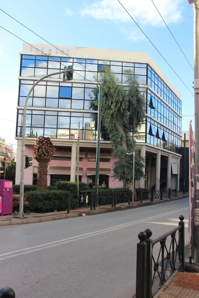 Αυτόνομο κτήριο κατοικιών 1070τ.μ.  - 2