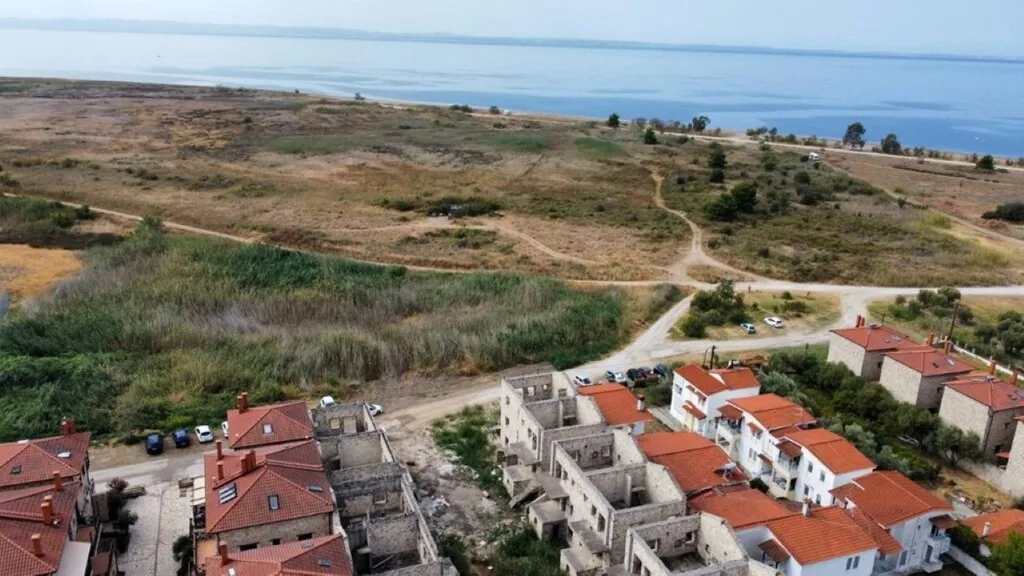 Standalone residential building 270m²  - 5