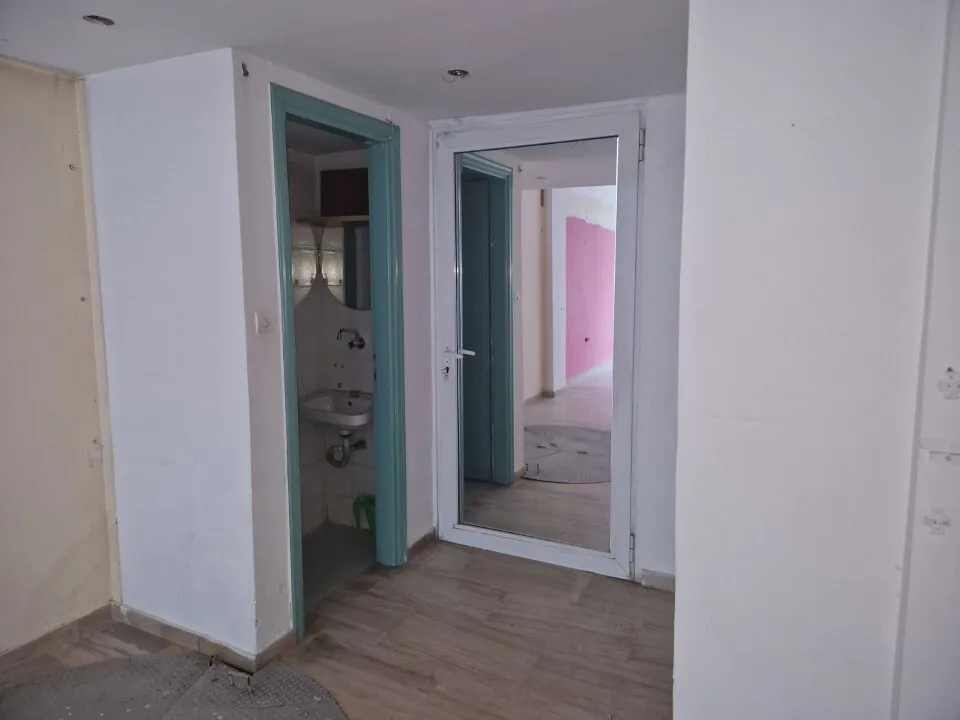 Other .. 42m²  - 5