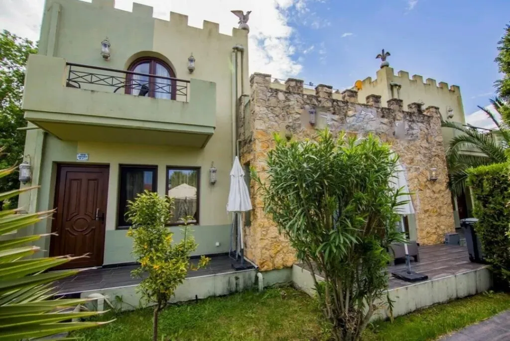 Other .. 143m² Single-floor apartment  - 3