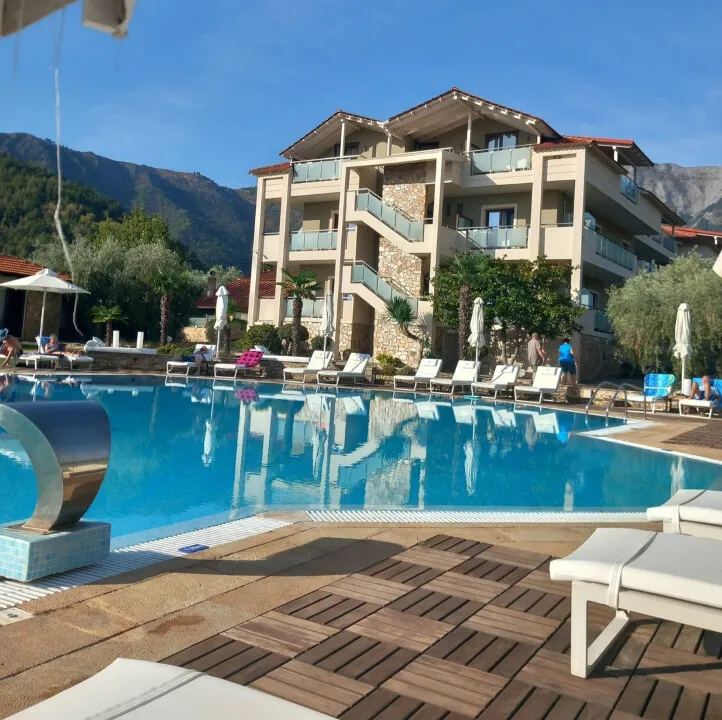 Other .. 2000m²  - 5