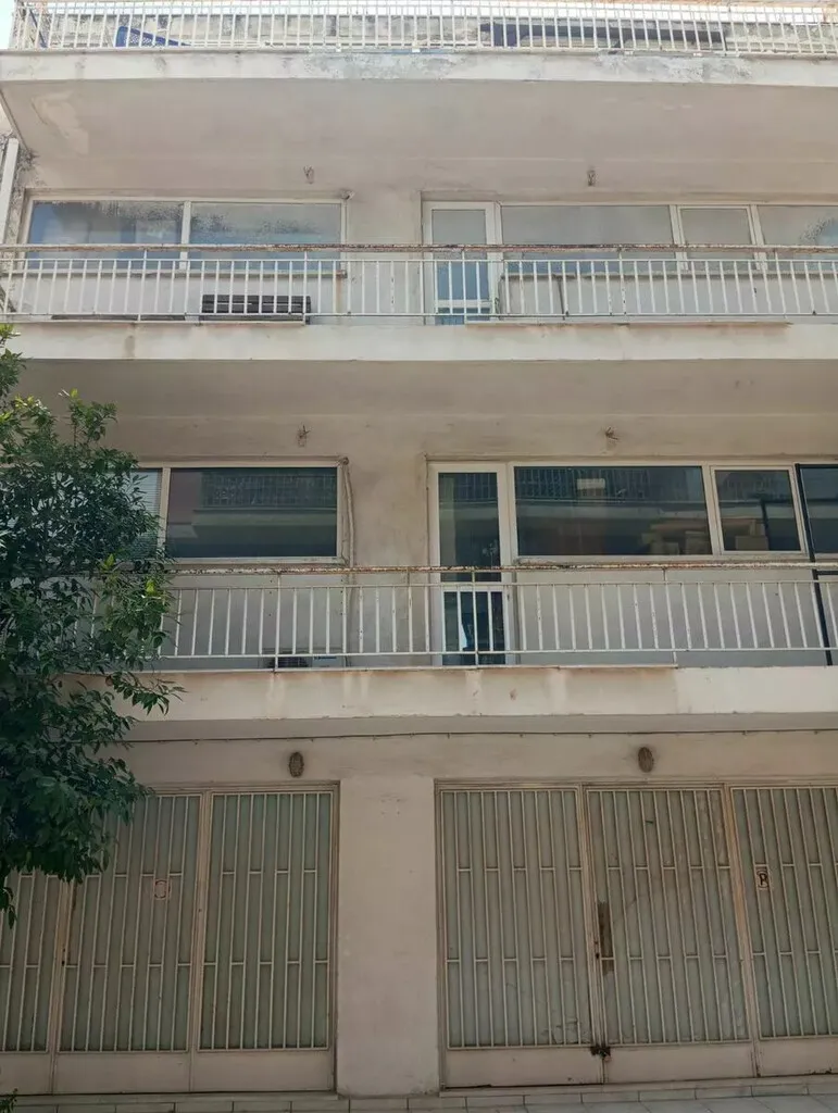 Αυτόνομο κτήριο κατοικιών 500τ.μ.  - 4
