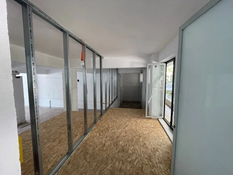 Other .. 115m²  - 3