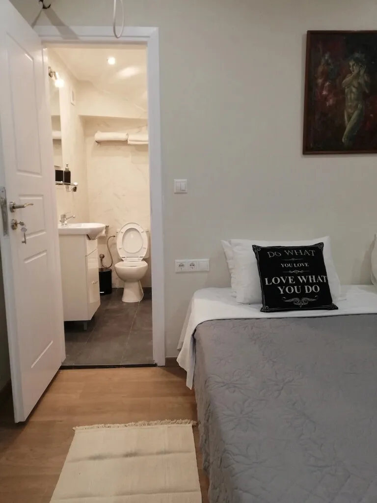 Αυτόνομο κτήριο κατοικιών 638τ.μ.  - 5