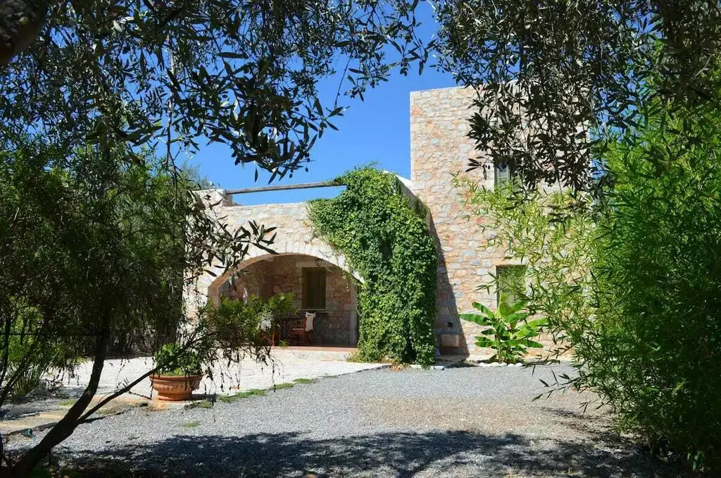 Standalone residential building 120m²  - 2
