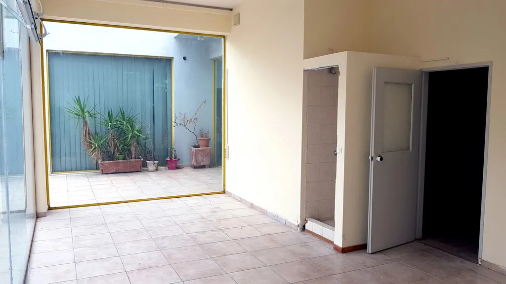 Standalone residential building 530m²  - 3