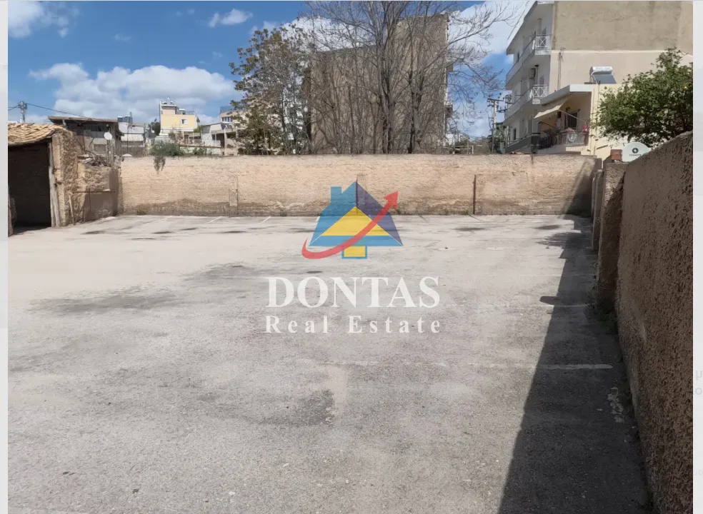 Plot 674m²  - 3