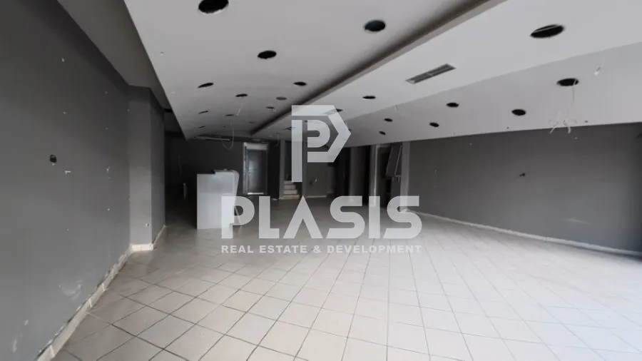 Shop 305m²  - 3