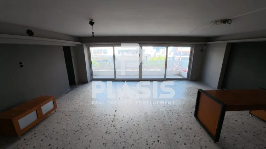 Shop 305m²  - 5