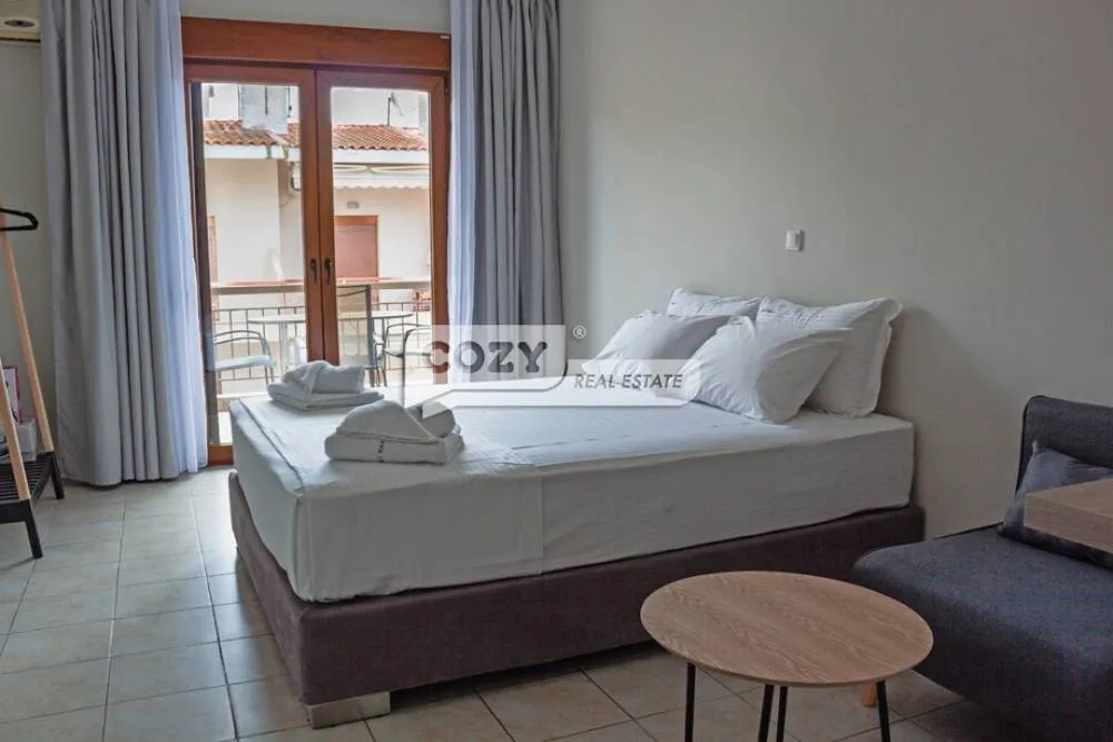 Standalone residential building 300m²  - 4